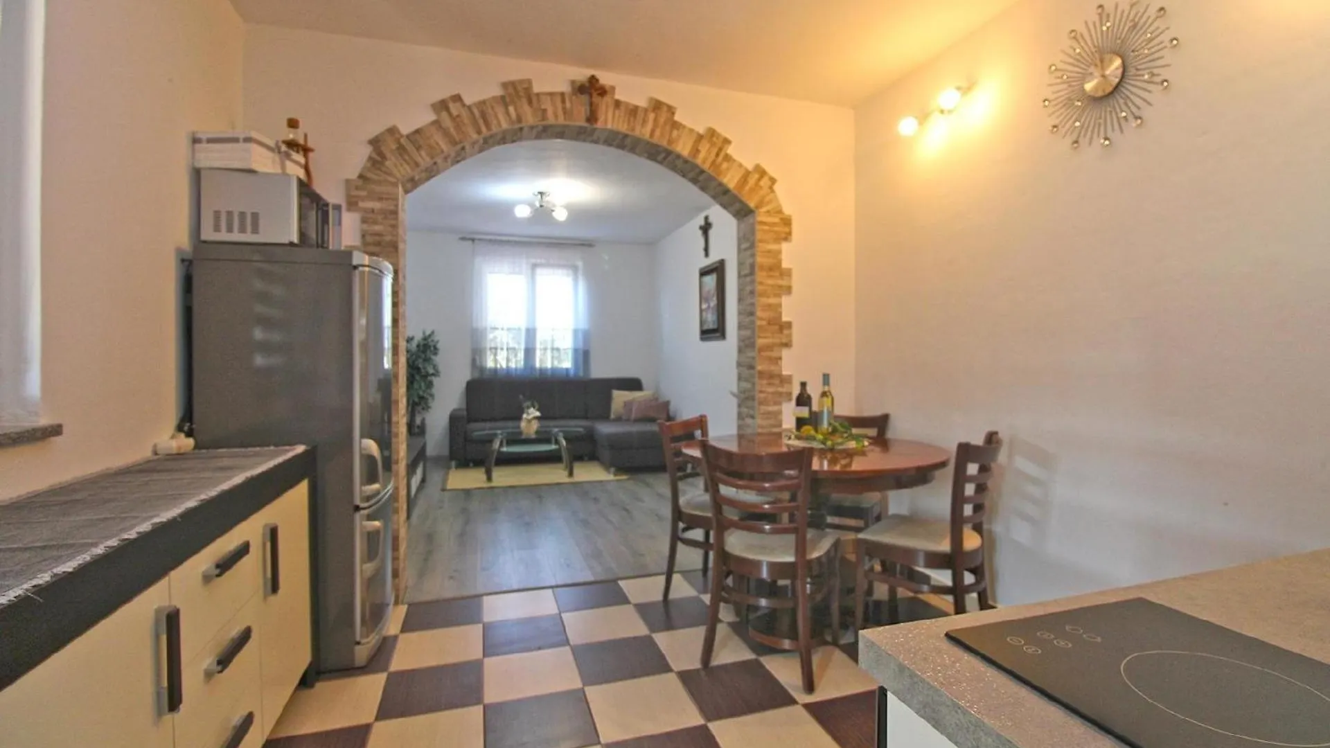 Ferienhaus Fuer 4 Personen Ca 50 Qm In Liznjan, Istrien Suedkueste Von Istrien Croatia
