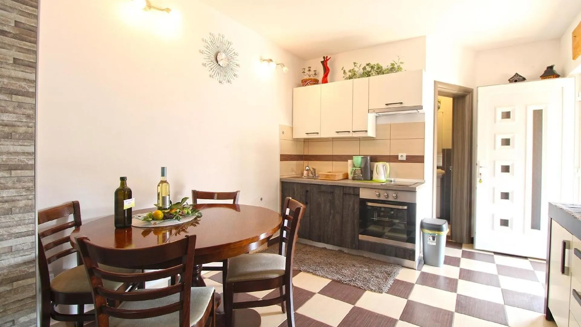 Ferienhaus Fuer 4 Personen Ca 50 Qm In Liznjan, Istrien Suedkueste Von Istrien Holiday home Liznjan